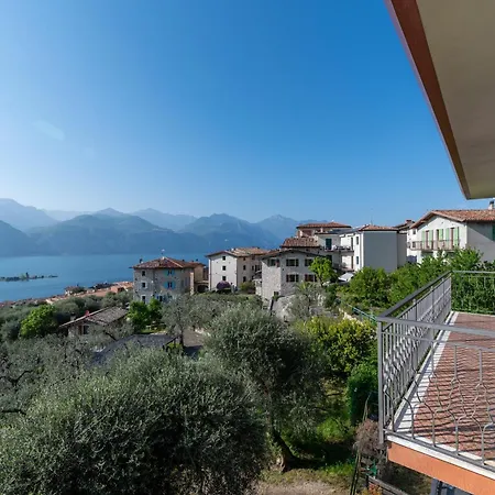 Nadya By Gardadoma Semesterbostad Brenzone sul Garda